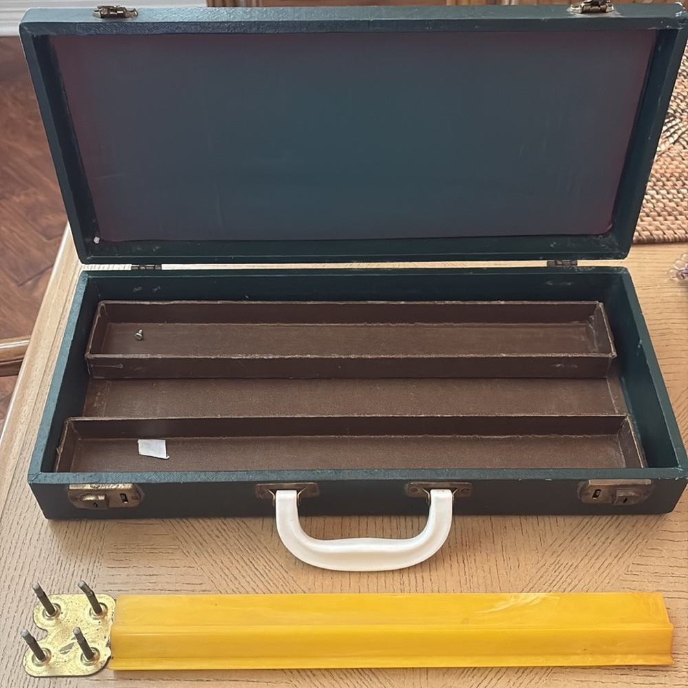 Mah Jongg 1930s/40s Bakelite tile racks with counter holders - Picture 7 of 8